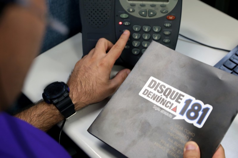Disque Denúncia 181 completa 15 anos com quase 10 milhões de ligações recebidas 