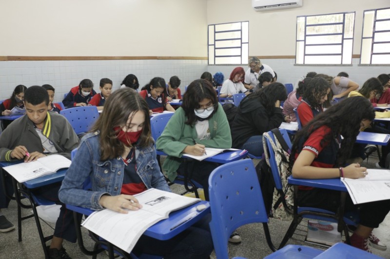 Estudantes da rede pública estadual passam por Avaliação de Verificação de Aprendizagem