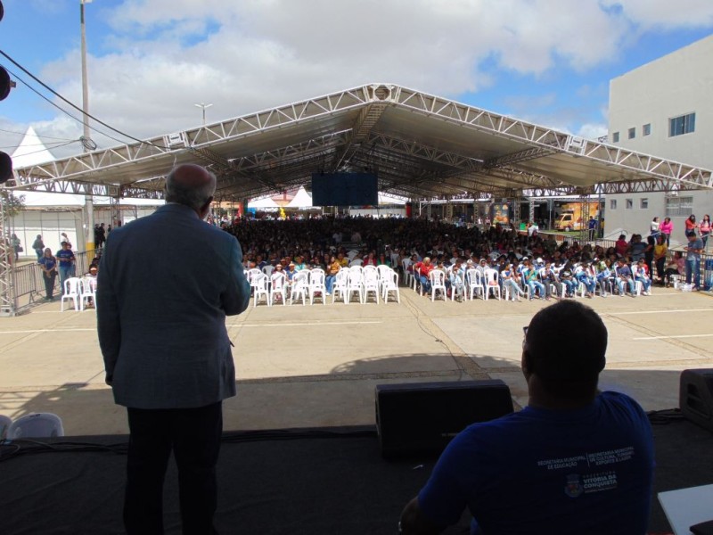Festeccon: 1º Congresso Municipal de Educação lota o Centro Glauber Rocha