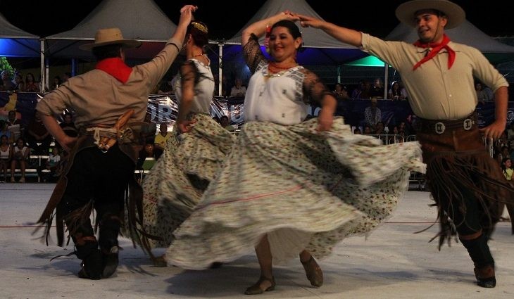 Último dia do Festival do Chamamé terá programação especial a partir das 16h