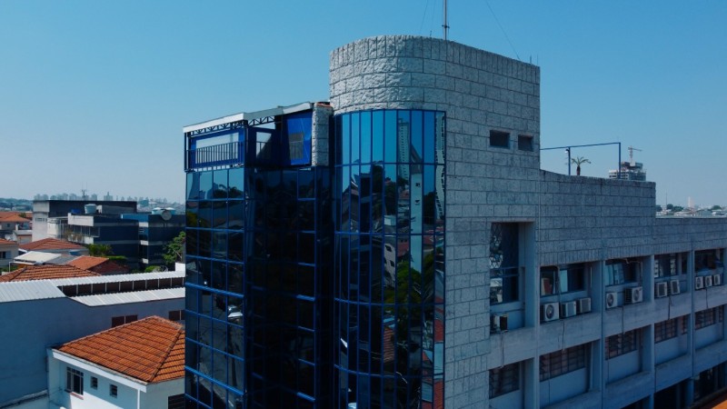 Associação de proteção veicular recebe pilotos parceiros na Fenatran