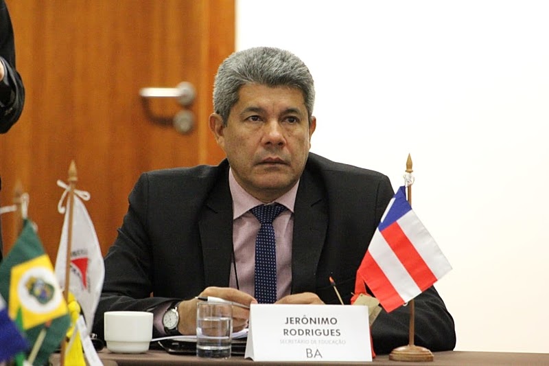 OS DESAFIOS DO FUTURO GOVERNADOR DA BAHIA, JERÔNIMO RODRIGUES, E COMO SUPERÁ-LOS.