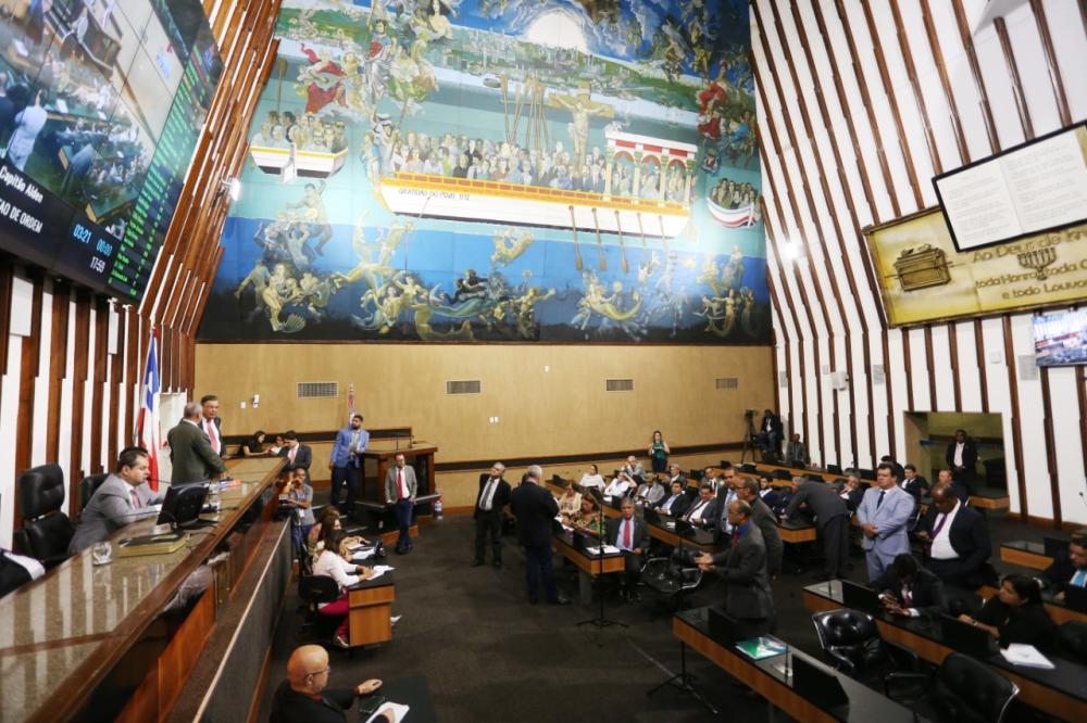 A importância para a sociedade da cobertura jornalistica no processo legislativo. 