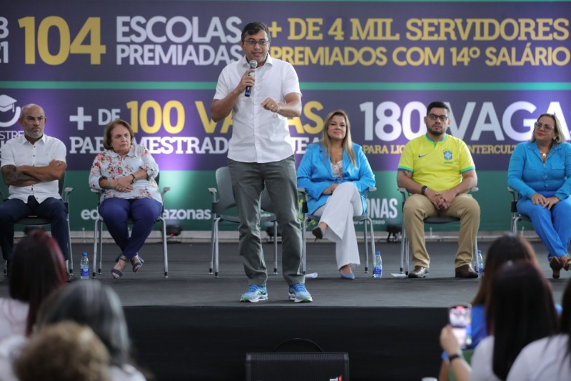 Wilson Lima lança editais de curso de mestrado para professores do Amazonas
