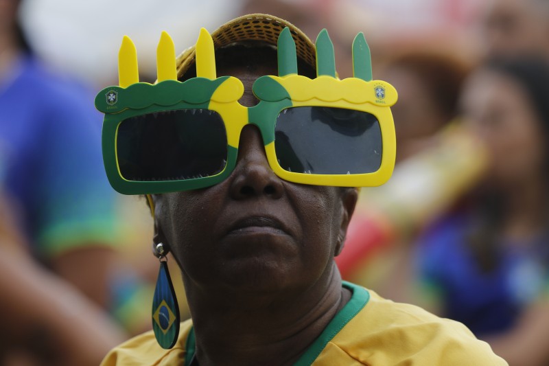 Vitória do Brasil anima torcedores no Vale do Anhangabaú em São Paulo