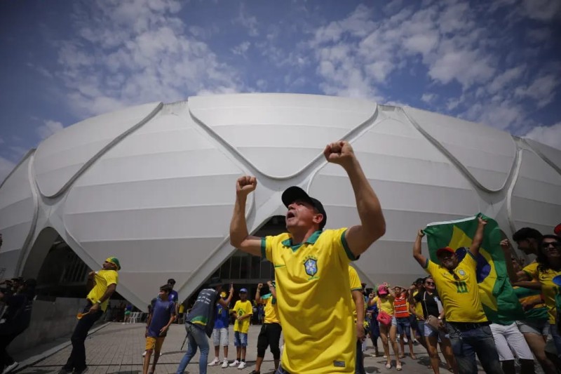 Calor e animação marcam segundo dia do ‘Copa na Arena’ com vitória da seleção brasileira