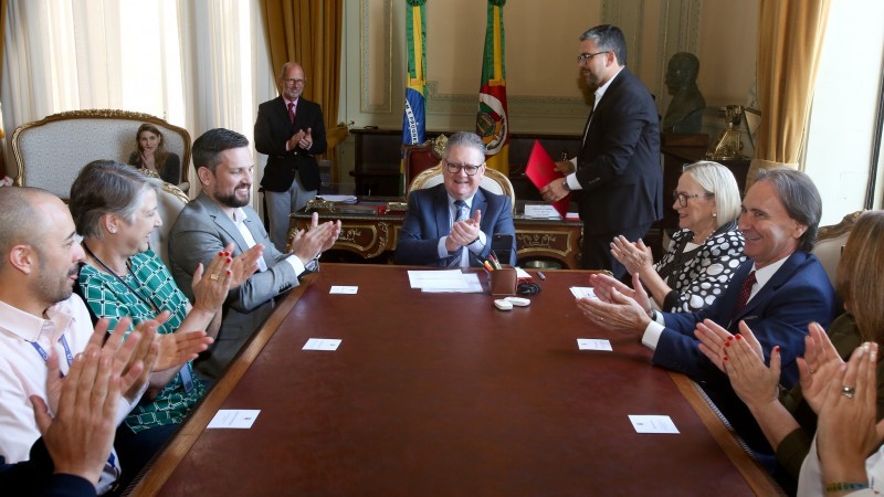 Estado e Hospital São Camilo, de Esteio, assinam convênio para a reforma de UTI, centro obstétrico e maternidade
