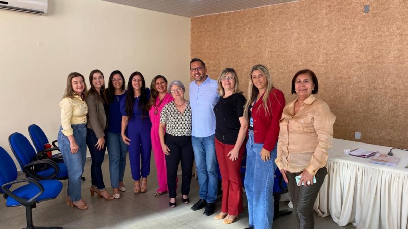 Semdes compartilha experiência do Complexo de Escuta Protegida com equipe de Cachoeiro do Itapemirim