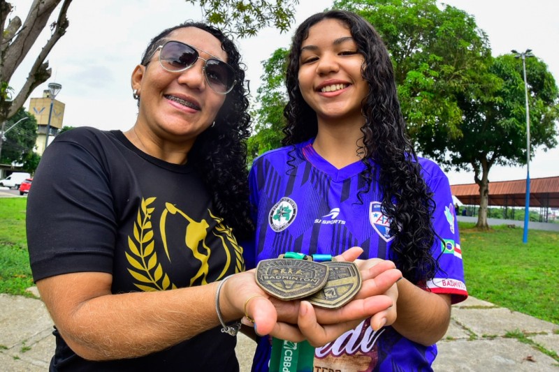 Atletas amazonenses conquistam medalhas de ouro e bronze em Circuito Nacional de Badminton