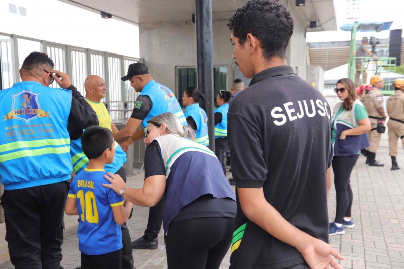 Sejusc realiza ação preventiva em prol de crianças e adolescentes durante ‘Copa na Arena’