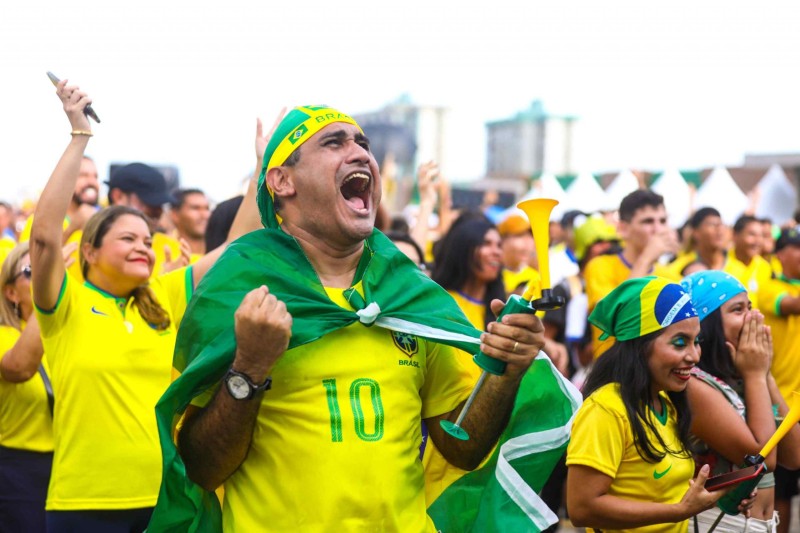 Com vitória da Seleção Brasileira, torcedores fazem festa no ‘Copa na Arena’