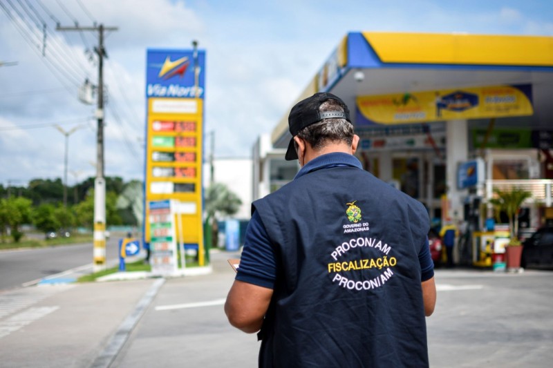 Procon-AM intensifica fiscalização em postos de combustíveis para apurar aumento de preços na capital