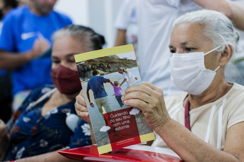 Saúde e qualidade de vida: Policlínica Codajás realiza ação global para pacientes com estomia