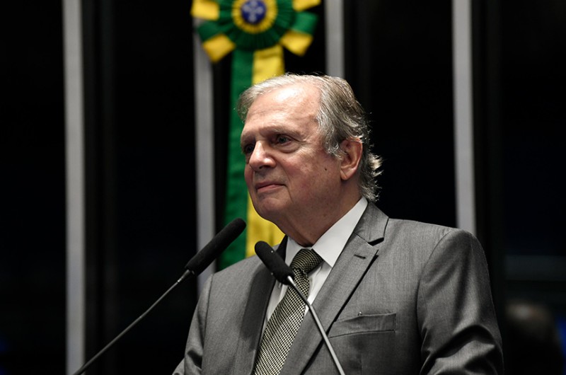 Tasso Jereissati se despede do Senado exaltando a democracia