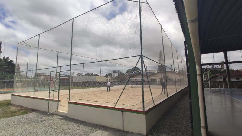 Quadras de Beach Tennis são inauguradas em escolas estaduais catarinenses