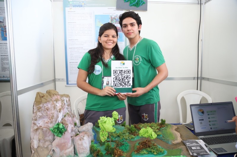 Estudantes da Escola João Calvino lançam aplicativo sobre situação dos rios na Mostra Viver Ciência