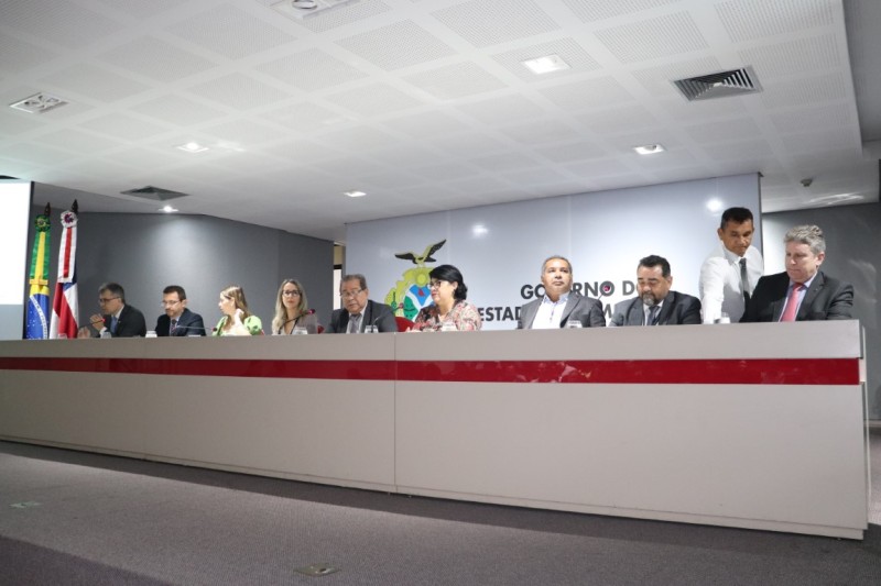 CGE-AM abre discussão sobre lei que trata da transversalidade no currículo da rede pública de ensino e o combate à corrupção
