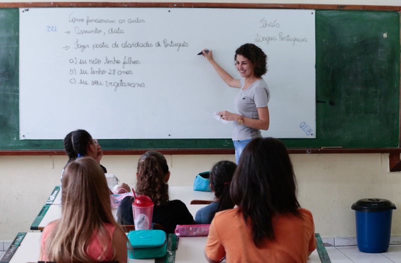Balanço de Gestão: remuneração mínima de R$ 5 mil, chamada efetivos e reajuste salarial reforçam a valorização dos profissionais da educação