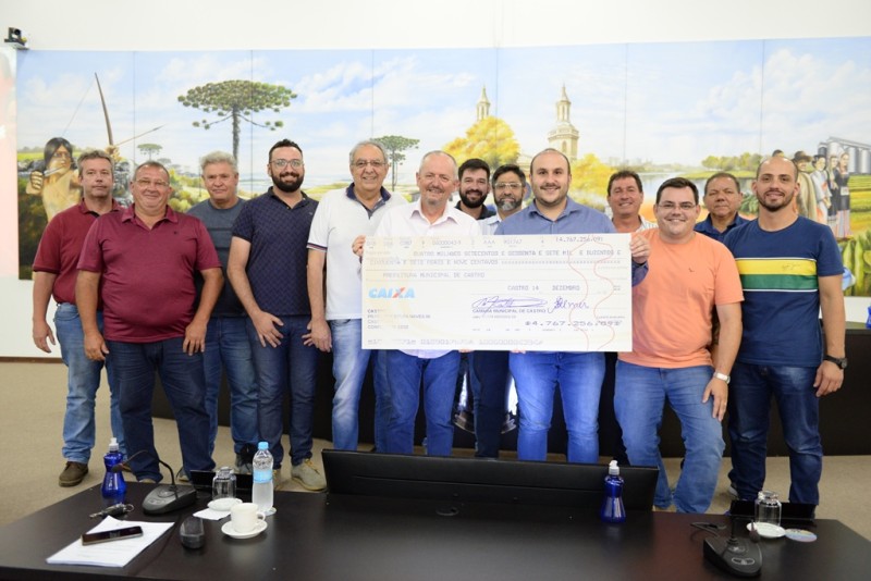 Recursos economizados pela Câmara de Castro retornam aos cofres da prefeitura