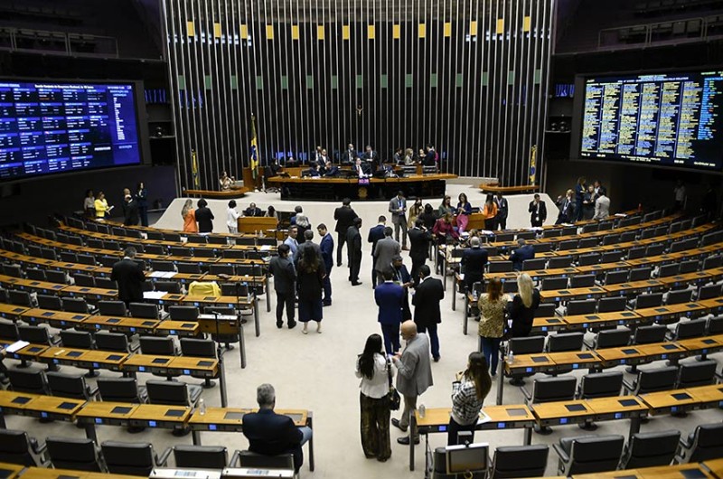 Congresso aprova resolução com novas regras para as emendas RP9