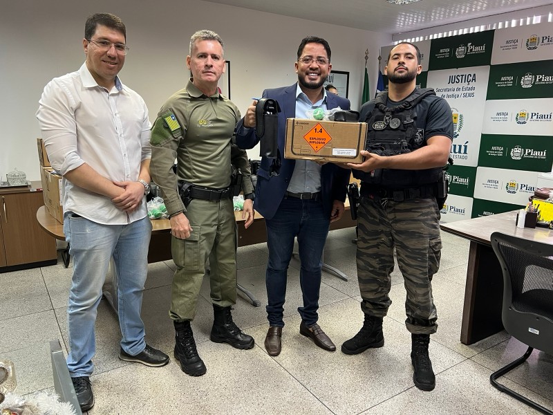 Secretaria de Justiça entrega armamentos e equipamentos de segurança à Polícia Penal