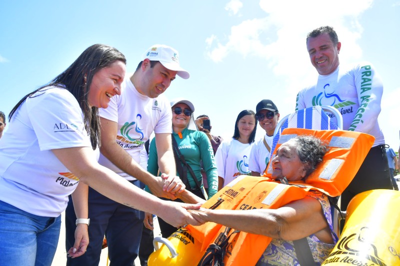 Sexta estação do Praia Acessível é inaugurada na praia de Paracuru