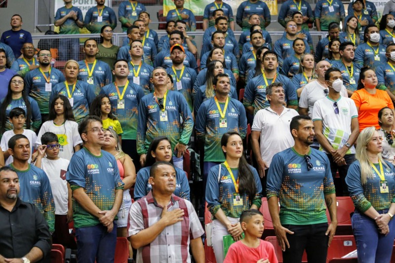 Mais de 200 profissionais do projeto Esporte em 3 Tempos participaram da última Formação Continuada