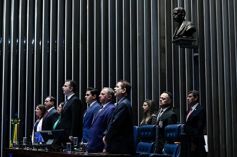 Congresso promulga a Emenda 127, que garante recursos para o piso da enfermagem
