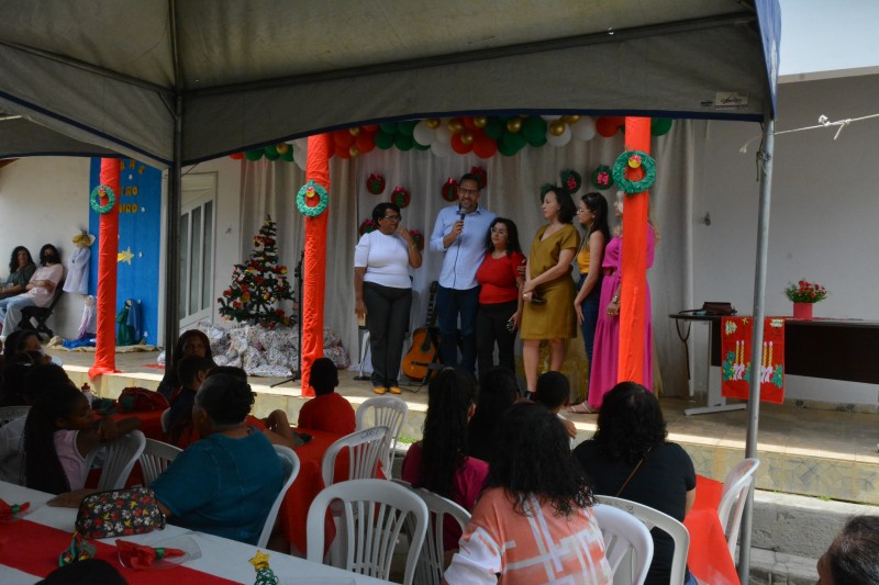 Cras Miro Cairo realiza confraternização natalina com equipe e usuários da unidade