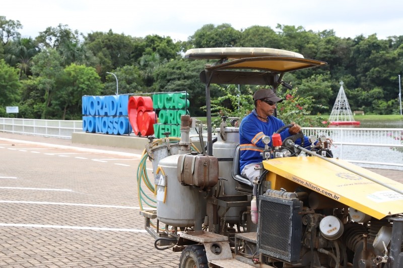 Lago Ernani Machado ganha novas faixas de estacionamento