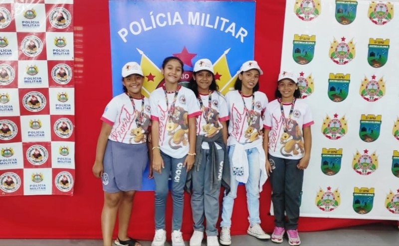 Alunos de Cruzeiro do Sul participam de formatura do Programa Nacional de Resistência às Drogas