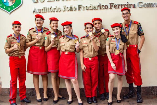 Alunos do colégio do CBMCE são agraciados com medalhas de ouro em competição nacional
