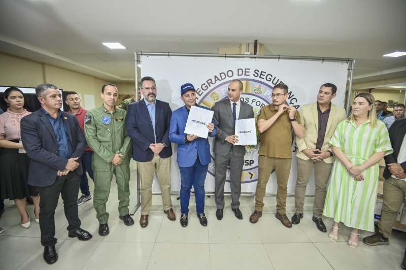 “Não existe crescimento sem segurança”, diz governador ao entregar mais de R$ 37 milhões em equipamentos, viaturas e aeronave
