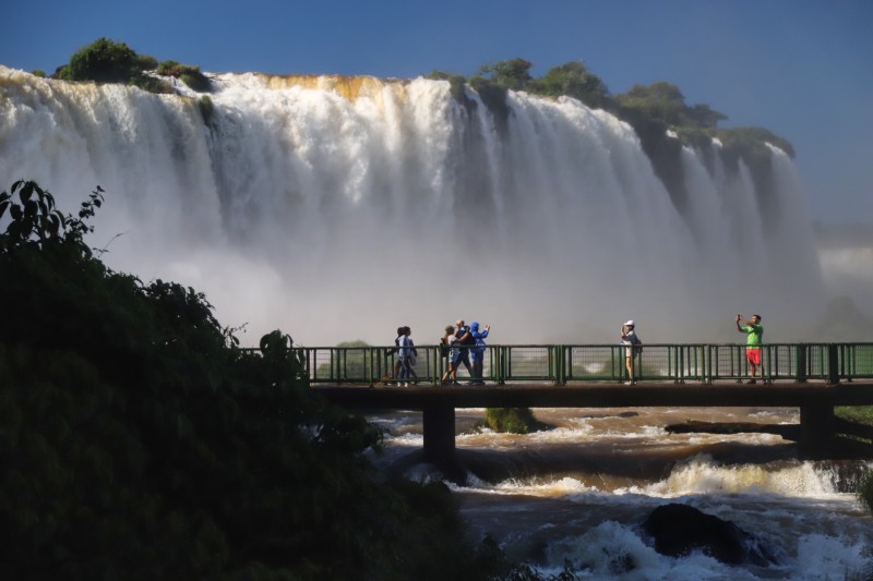 Ano de retomada: Cataratas do Iguaçu receberam 1,4 milhão de visitantes em 2022