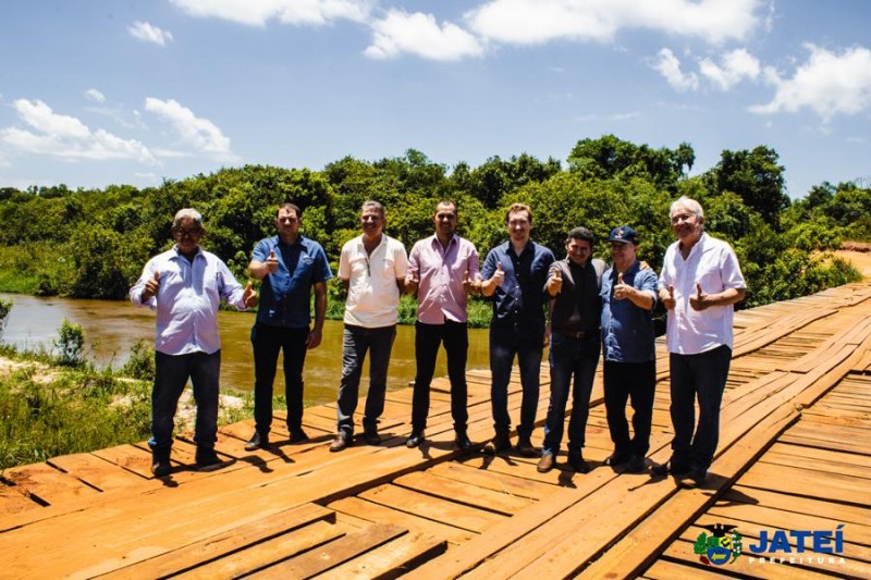 O prefeito Eraldo Jorge Leite, esteve no Assentamento Gleba Nova Esperança, acompanhando a empresa que irá construir a ponte de concreto sobre o Rio Guiraí