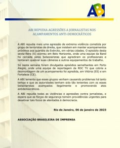 ABI repudia agressões a jornalistas nos acampamentos anti-democráticos.