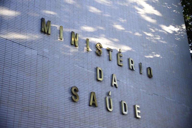 Covid-19: Brasil registra 1,6 mil casos e 11 mortes em 24 horas
