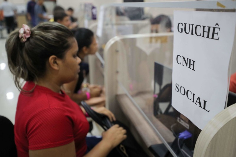 Detran Amazonas começa a receber os selecionados no projeto ‘CNH Social’ para a entrega de documentação