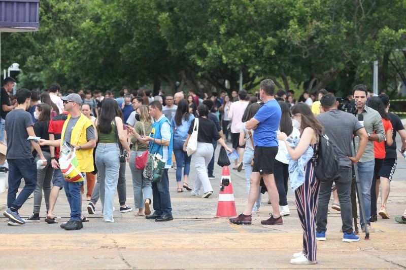 Provas do Enem são reaplicadas hoje e amanhã a 3,2 mil estudantes