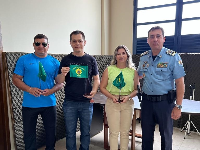 Oficiais da PMAC entram para reserva remunerada com homenagens