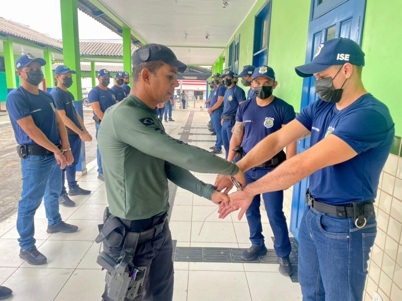 Instrutores da Polícia Penal colaboram com 1º Curso de Formação de Agente Socieducativo em Rio Branco