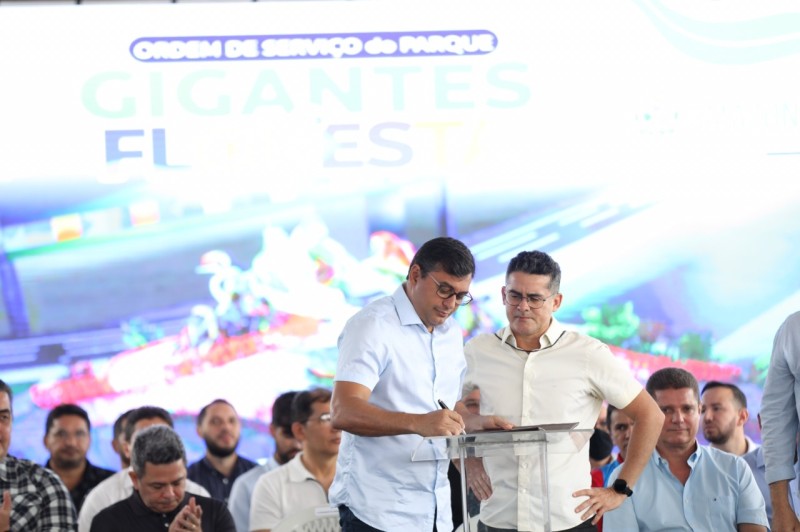 Wilson Lima e David Almeida assinam ordem de serviço para construção do Parque Gigantes da Floresta