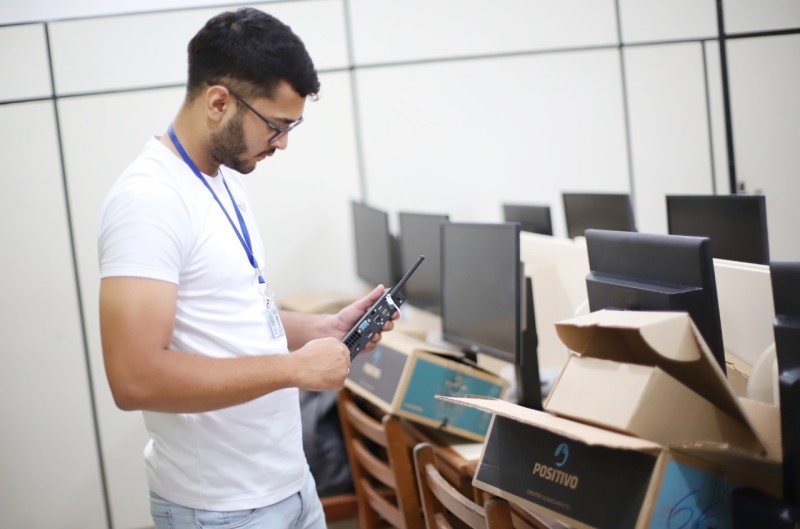Educação inicia entrega de laboratórios de informática dentro do plano de 100 dias de gestão
