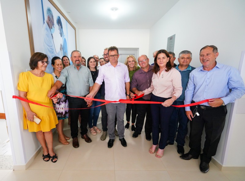 Com recursos do Estado, Hospital Frei Rogério inaugura ampliação da enfermaria e novo elevador