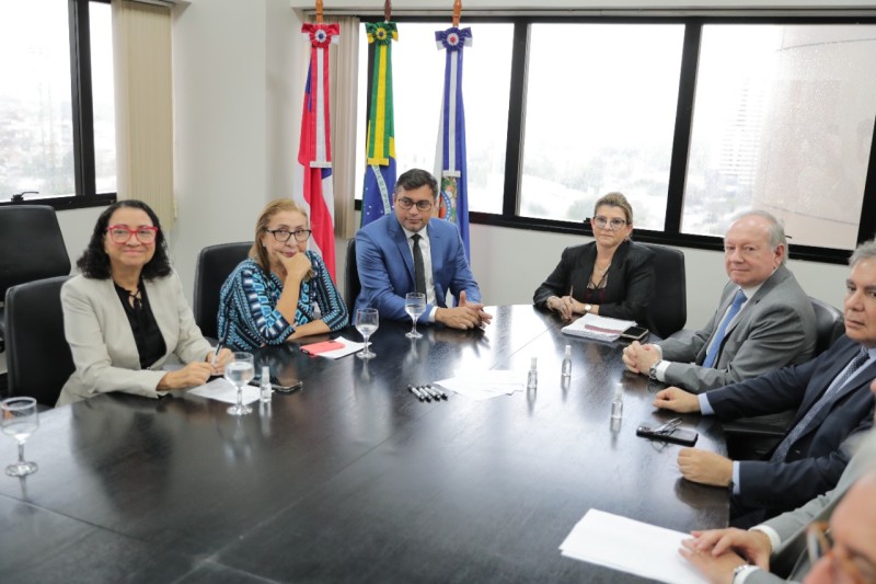 Wilson Lima realiza sua primeira visita à nova presidência do TJAM