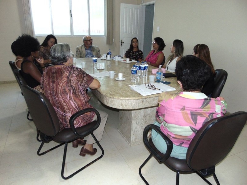 Conselho propõe à Smed projeto de combate à violência contra a mulher para ser trabalhado nas escolas municipais