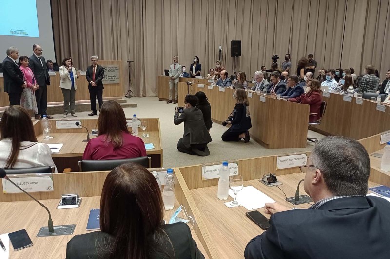 Representantes do Paraná participam de debate nacional sobre perspectivas na saúde