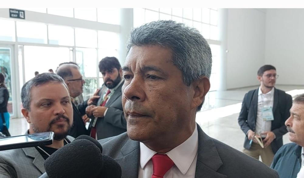 Governador da Bahia, Jerônimo Rodrigues do PT, vai a Brasília. 