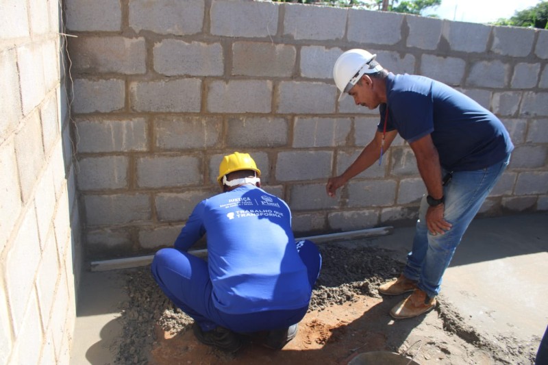 Internos da Major César aprendem cursos da construção civil