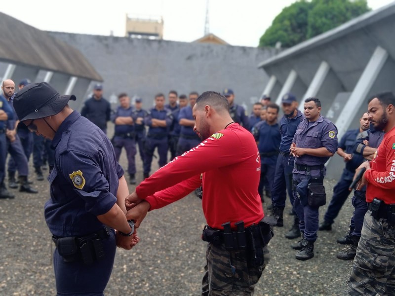 Policiais penais ministram curso para guardas municipais de Teresina